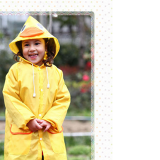 Áo mưa Linda xuất Nhật, Chất liệu PVC tốt
 Size: bé cao 90-130cm(Chiều dài 65cm, tay áo 55cm,  rộng 50cm)